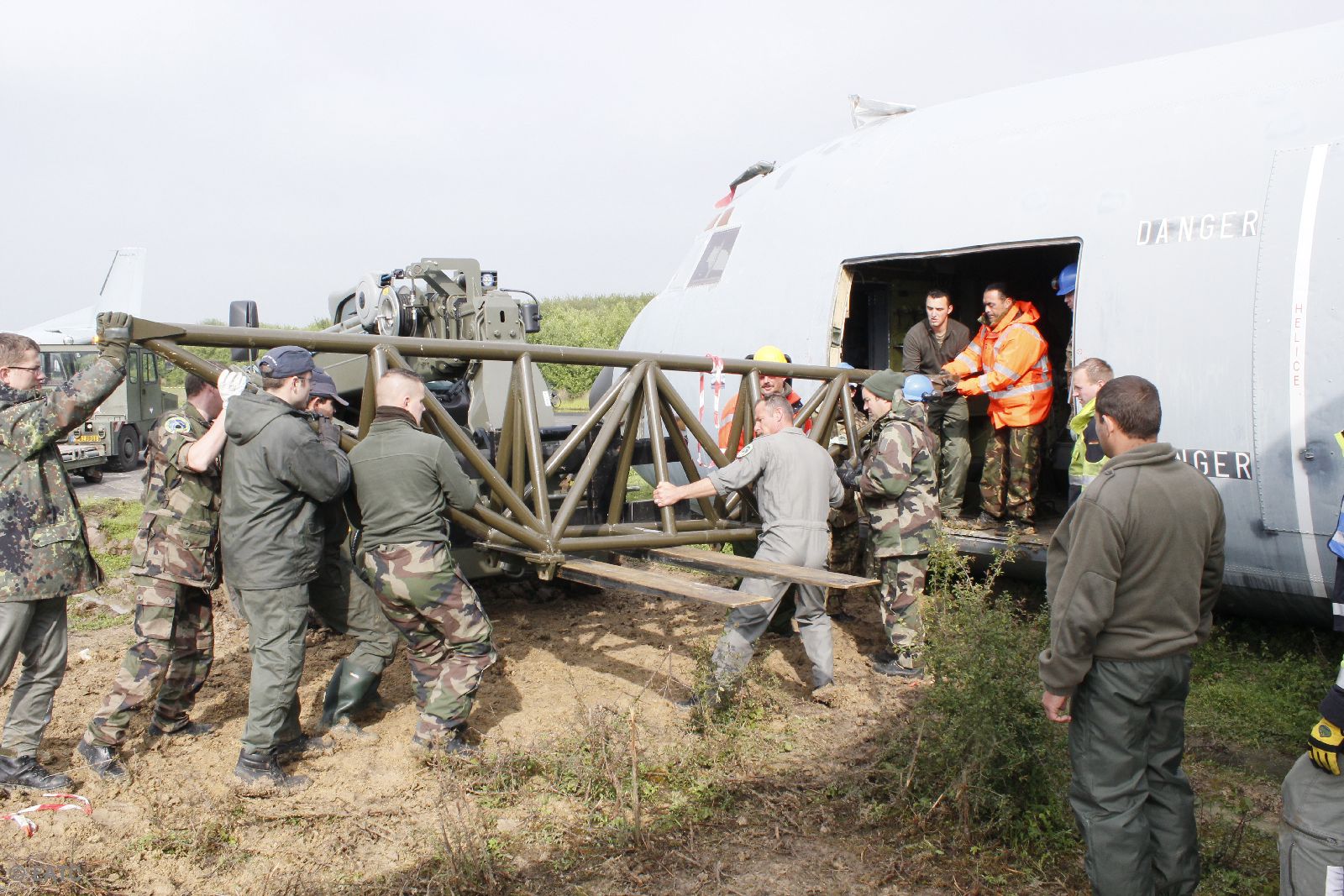 Multinational Aircraft Recovery Training 2012